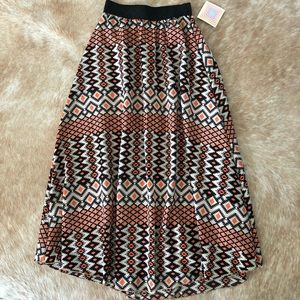 LuLaRoe Lucy Skirt
